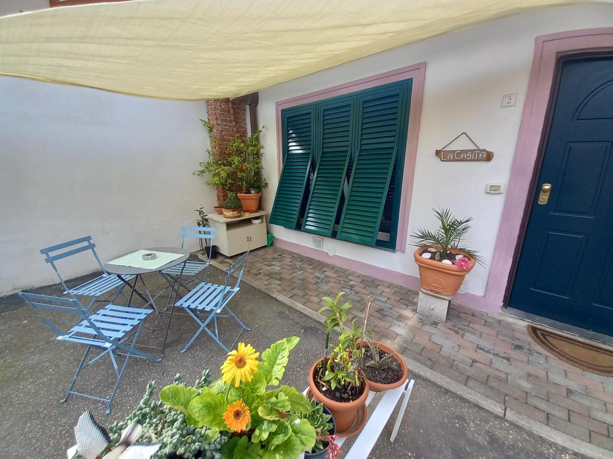 "La Casita", 2 Floors Apartment, Private Parking 1 Car Or 2 Bikes, Air-Cond And Terrace Livorno Exterior photo